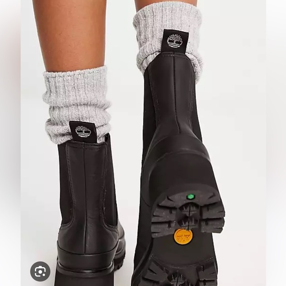 Timberland Kori Park Chelsea Boot in black - Picture 7 of 15